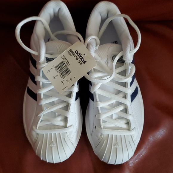 adidas superstar tag